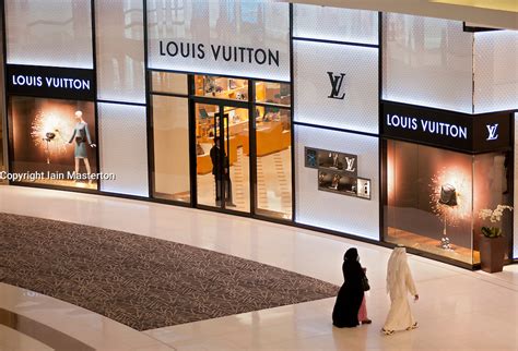 lv uae